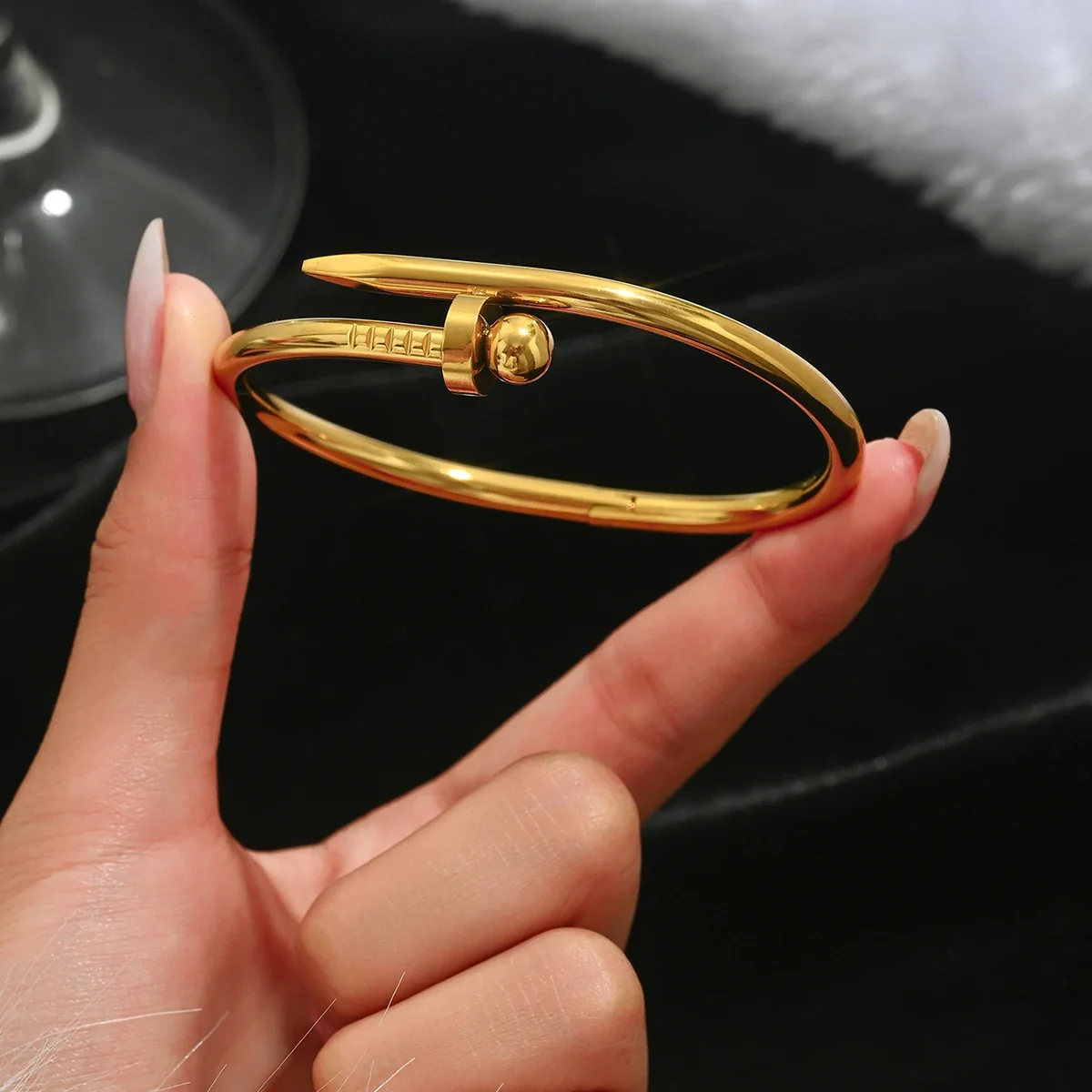 four-leaf clover lucky bracelet – Gold - Image 7
