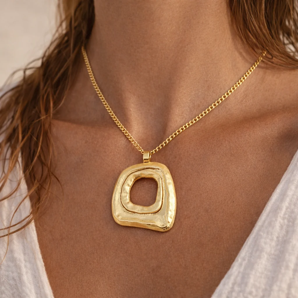 Ovia Necklace