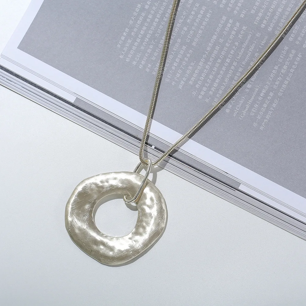Orelia Pendant – Necklaces - Image 2