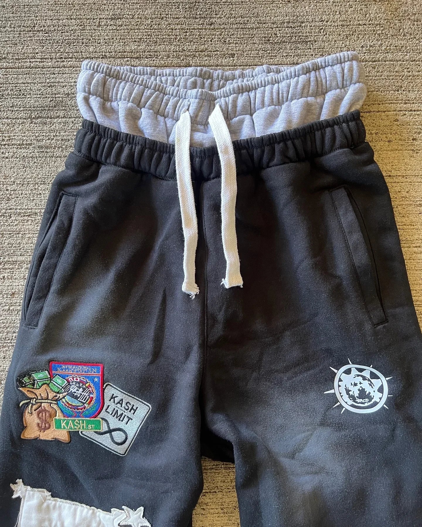 03 Relic Joggers – Pink Trousers & Joggers - Image 4